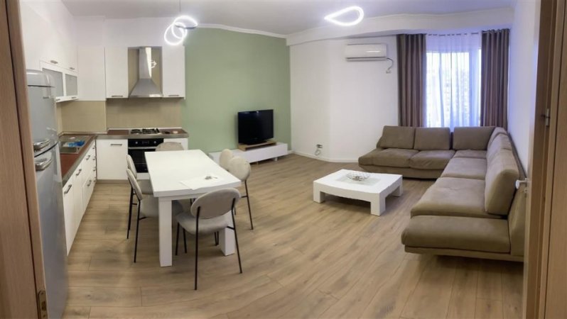 Tirane, jepet me qera apartament 2+1+Ballkon Kati 6, 90 m² 550 € (rruga Rexhep Shala)
