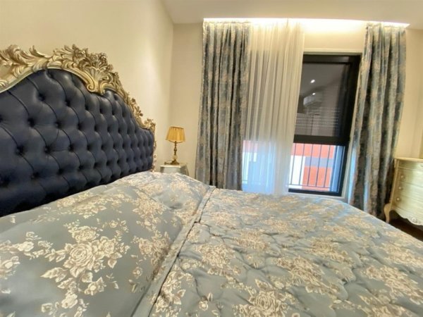 Tirane, jepet me qera apartament 1+1+Ballkon Kati 3, 67 m² 750 € (Liqeni i Thate)