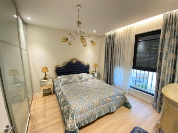 Tirane, jepet me qera apartament 1+1+Ballkon Kati 3, 67 m² 750 € (Liqeni i Thate)