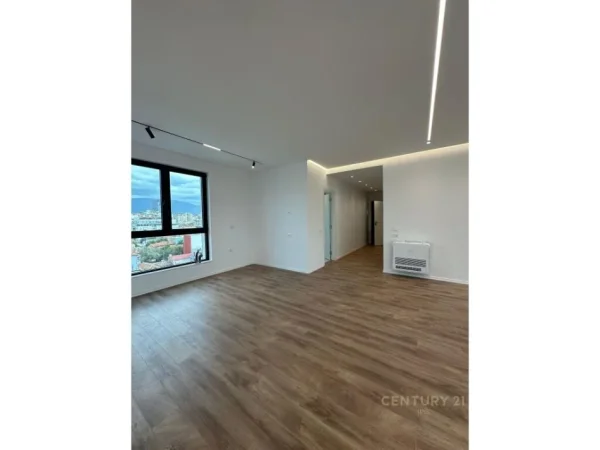 Tirane, shes apartament 2+1+Aneks+Ballkon Kati 7, 120 m² 350.000 € (Rruga e Kavajes)