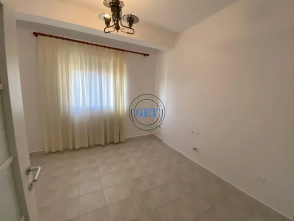 Durres, shitet apartament 3+1+Ballkon Kati 4, 110 m² 120.000 € (Stadiumi, Durres.)