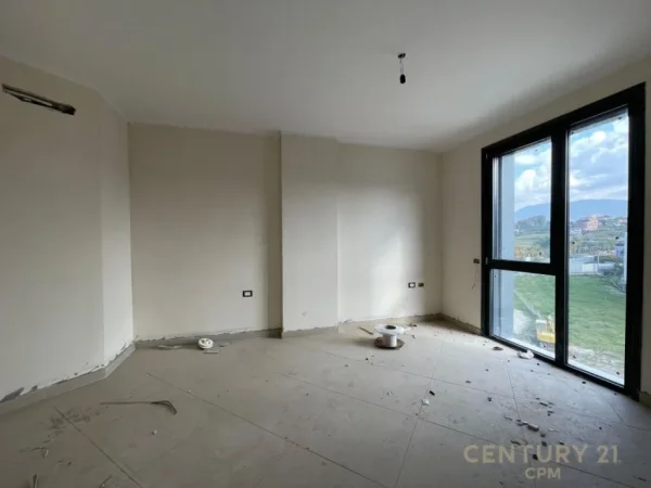 Tirane, shes apartament 2+1+Aneks+Ballkon Kati 2, 105 m² 215.000 € (LIQENI I THATE)