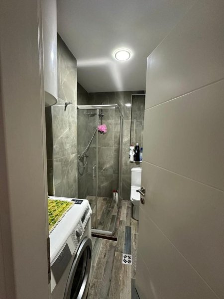 SHITET APARTAMENT 2+1+VERANDE TEK KOPSHTI BOTANIK