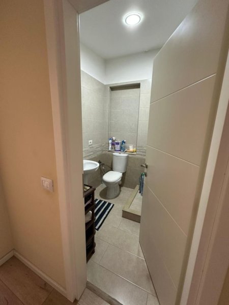 SHITET APARTAMENT 2+1+VERANDE TEK KOPSHTI BOTANIK