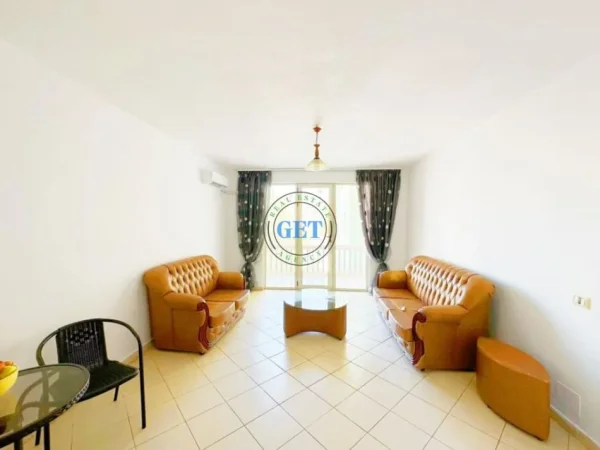 Durres, jepet me qera apartament 1+1 Kati 5, 50 m² 300 € (Plazh Iliria,Durres)