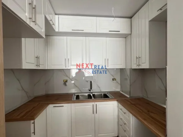 Vlore, shitet apartament 2+1+Aneks+Ballkon Kati 7, 122 m² 290.000 € (LUNGOMARE)
