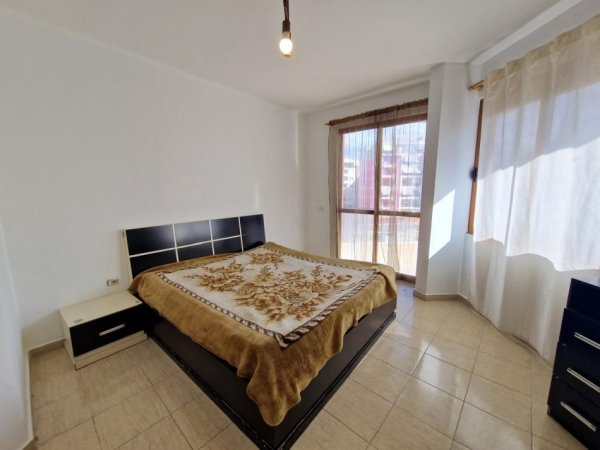 Tirane, jepet me qera apartament 2+1+2+Bllk , 140 m² 350 € (Yzberisht, Rr. e Qelqit)