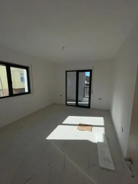 Tirane, shitet apartament 3+1+Aneks+Ballkon Kati 4, 145 m² 333.500 € (Rruga e Durrësit Tiranë,Shqipëria)
