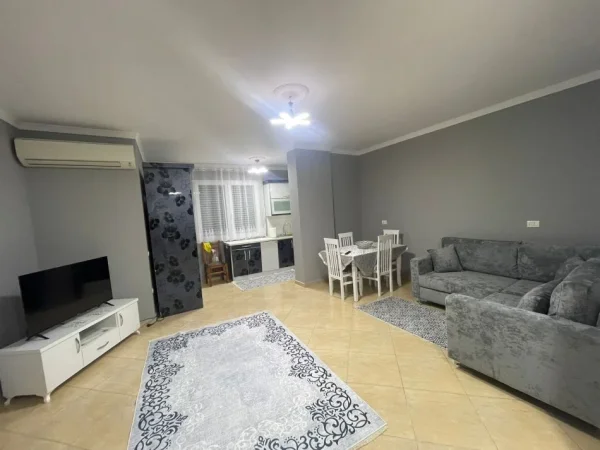 Tirane, jepet me qera apartament 2+1+Aneks+Ballkon Kati 1, 111 m² 700 € (don bosko)