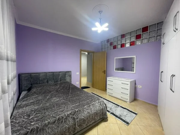 Tirane, jepet me qera apartament 2+1+Aneks+Ballkon Kati 1, 111 m² 700 € (don bosko)