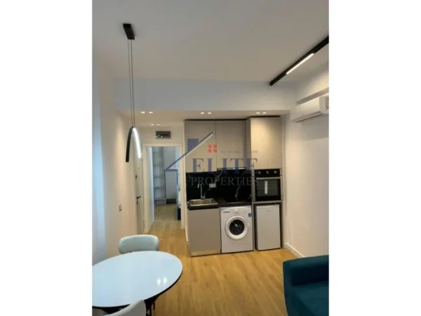 Tirane, shitet apartament , 120 m² 198.000 € (Laprake)