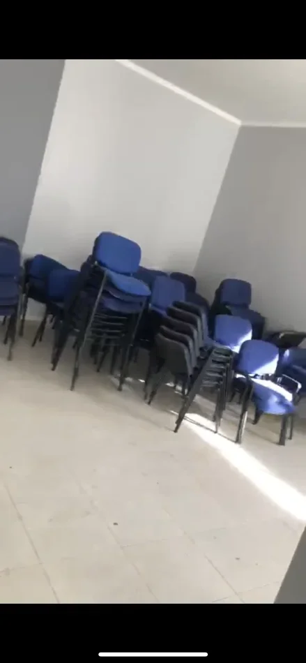 Tirane, shes 60 kompjutera kane qene per call center + karrige cmim i arsyeshem