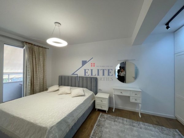 Tirane, jepet me qera apartament 2+1+Ballkon Kati 4, 100 m² 1.000 € (Shallvaret)