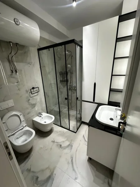 Tirane, jepet me qera apartament 2+1+Aneks+Ballkon Kati 5, 100 m² 1.000 € (Kodra e Diellit 1)