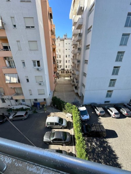 Shkembi Kavajes, shes apartament 1+1+Ballkon Kati 3, 70 m² 65.000 € (Golem Shkembi kavajes)