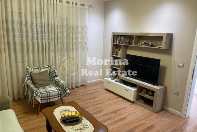 Tirane, jepet me qera apartament duplex 4+1+Ballkon Kati 2, 200 m² 700 € (5 Maji)