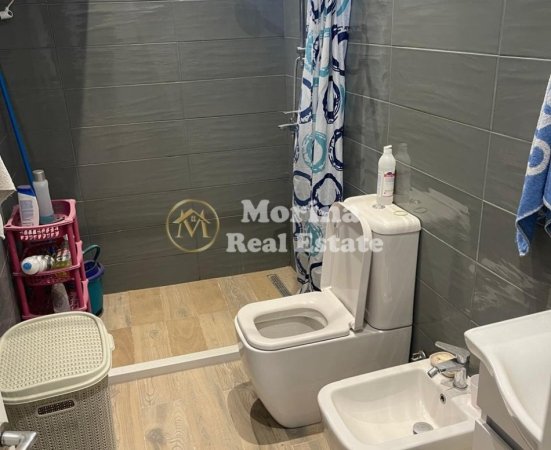 Tirane, jepet me qera apartament duplex 4+1+Ballkon Kati 2, 200 m² 700 € (5 Maji)