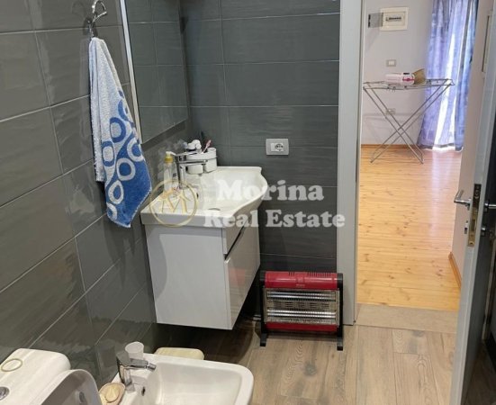 Tirane, jepet me qera apartament duplex 4+1+Ballkon Kati 2, 200 m² 700 € (5 Maji)