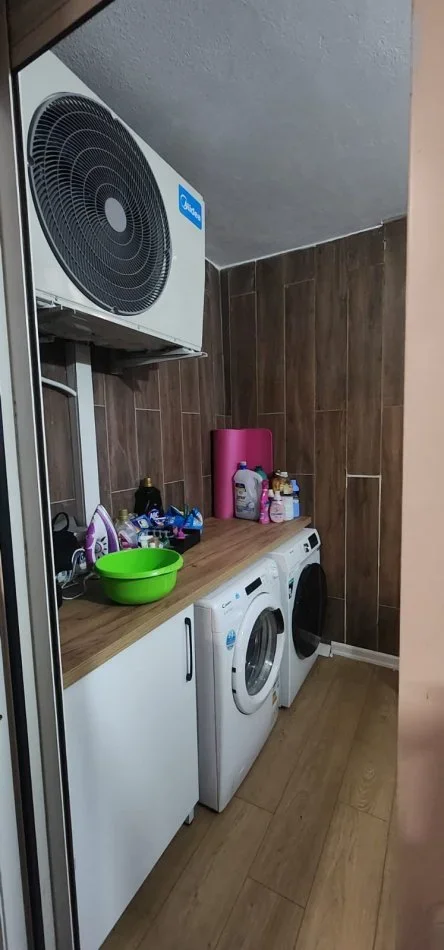 Tirane, shitet apartament 2+1 + 2, Kati 0, 97 m² 135.000 € (Rruga e Dibres, Prane Komisariatit nr. 4, Tirane)