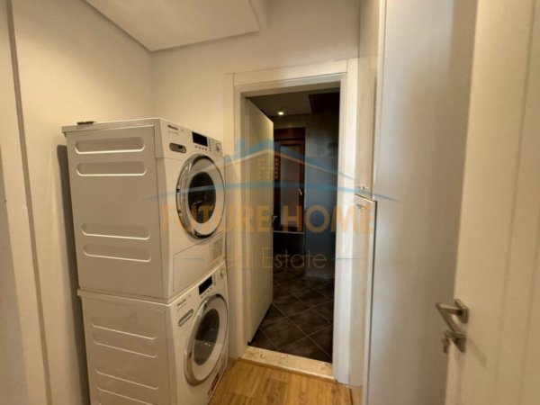 Tirane, shitet Vile 3+1+Aneks+Ballkon , 224 m² 600.000 € (Teg)