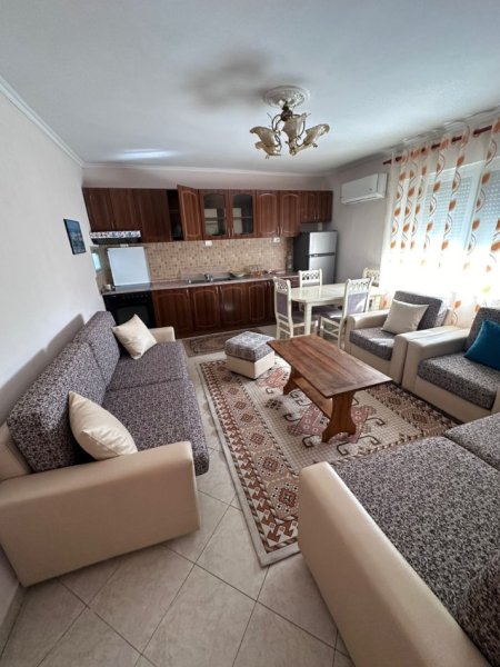 Tirane, jepet me qera apartament 2+1 Kati 6, 65 m² 500 € (Materniteti i Ri)