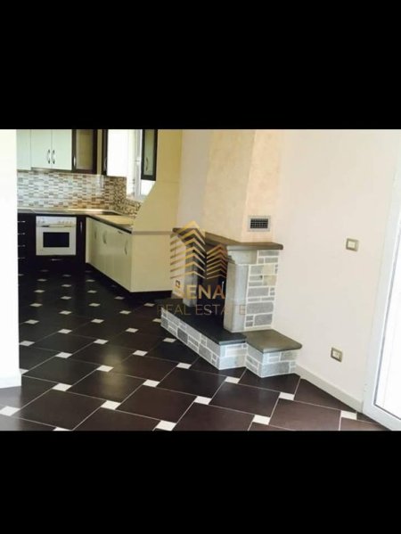 Tirane, jepet me qera shtepi 3+1+Ballkon , 180 m² 500 € (Rruga Selim Brahja)