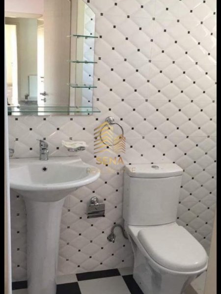 Tirane, jepet me qera shtepi 3+1+Ballkon , 180 m² 500 € (Rruga Selim Brahja)