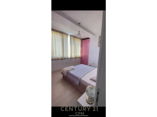 Tirane, shitet apartament 2+1 Kati 9, 85 m² 130.000 € (Stacioni i trenit)