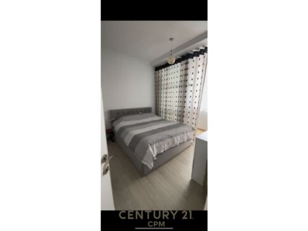 Tirane, shitet apartament 2+1 Kati 9, 85 m² 130.000 € (Stacioni i trenit)