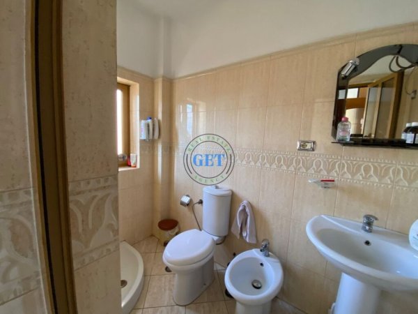 Durres, shitet apartament 3+1 Kati 3, 145.000 m² 145.000 € (Stadiumi, Durres)