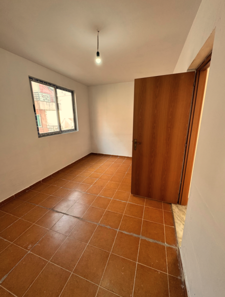 Tirane, shes apartament 3+1+Ballkon Kati 2, 132 m² 192.000 € (Kodra e Diellit)