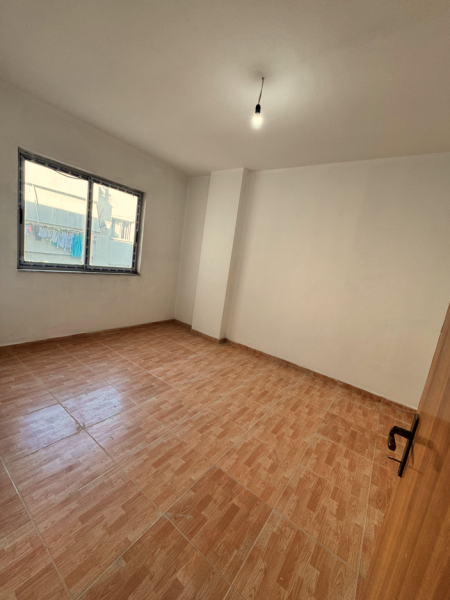 Tirane, shes apartament 3+1+Ballkon Kati 2, 132 m² 192.000 € (Kodra e Diellit)