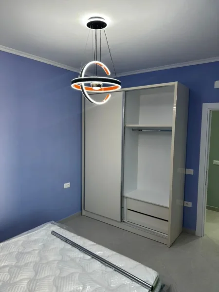 Tirane, jepet me qera apartament 1+1+Aneks+Ballkon Kati 3, 60 m² 500 € (shkolla kongresi lushnjes)