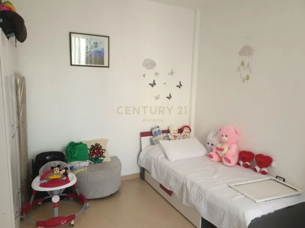 Tirane, shitet apartament 2+1 Kati 2, 95 m² 123.000 € 