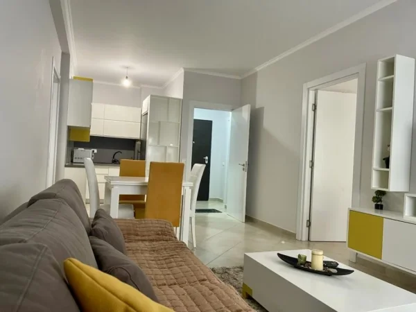 Tirane, jepet me qera apartament 2+1+Aneks+Ballkon Kati 3, 95 m² 700 € (Kodra e Diellit afer Qendres Eleonore)