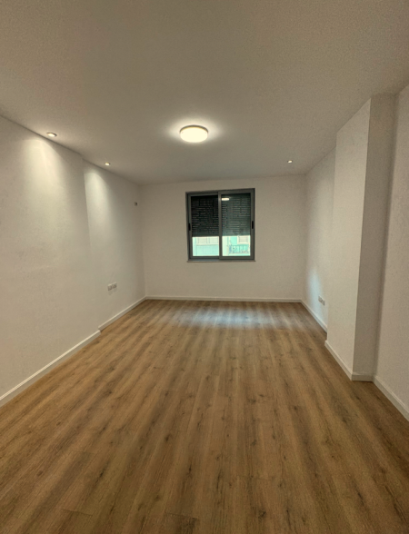 Tirane, jepet me qera apartament 2+1+Ballkon Kati 3, 104 m² 175.000 € (Kodra e Diellit)