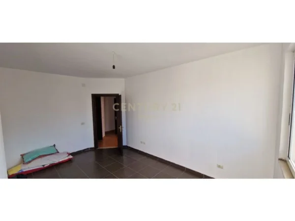 Tirane, shitet apartament 2+1 Kati 7, 90 m² 112.500 € 