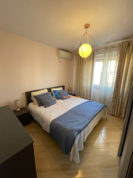 Tirane, jap me qera apartament 2+1+Ballkon Kati 6, 85 m² 700 € (Jordan Misja)