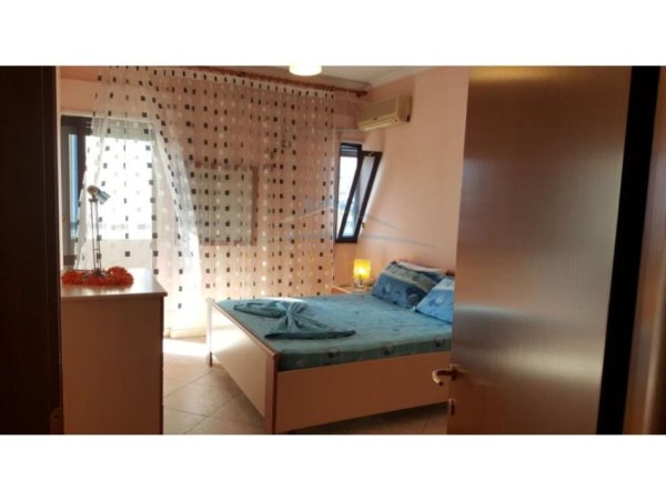 Tirane, jepet me qera apartament 1+1 Kati 8, 70 m² 500 € (Lidhja e Prizrenit)