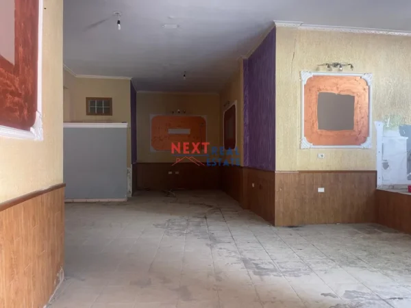 Vlore, shitet dyqan Kati 0, 85 m² 115.000 € (VLORE)
