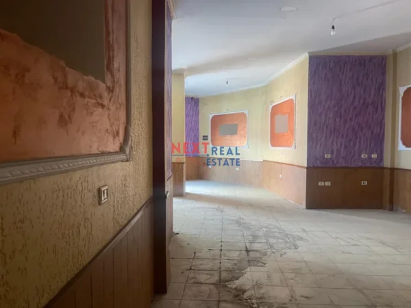 Vlore, shitet dyqan Kati 0, 85 m² 115.000 € (VLORE)