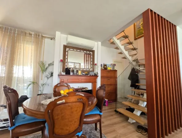Tirane, shitet apartament duplex 2+1 Kati 4, 130 m² 290.000 € (Komuna e Parisit)