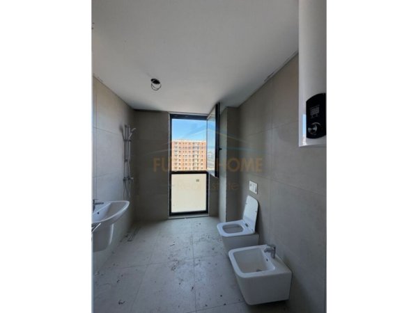 Tirane, shitet apartament 2+1+Ballkon Kati 4, 117 m² 158.000 € (DOGANA AKSES TIRANA)