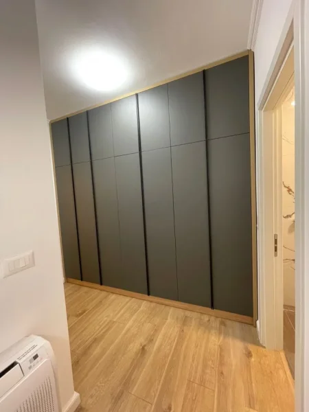 Tirane, jepet me qera apartament 3+1+Ballkon Kati 3, 110 m² 