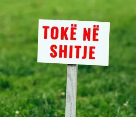 Tirane, shitet toke , 2.000 m² 440.000 € (Farke)