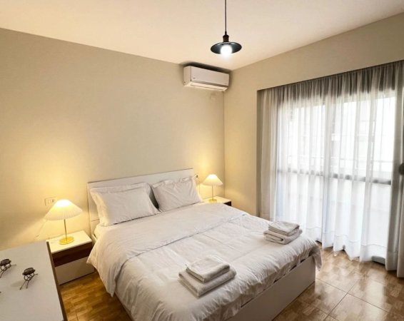 Tirane, jepet me qera apartament 1+1 , 64 m² 600 € (Myslym Shyri)