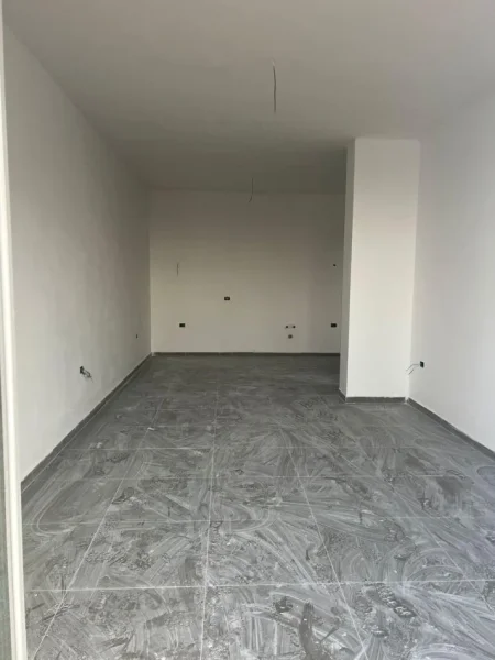 Tirane, shitet apartament 2+1 , 105 m² 136.000 € (Astir)