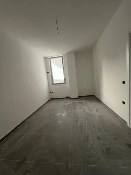 Tirane, shitet apartament 2+1 , 105 m² 136.000 € (Astir)