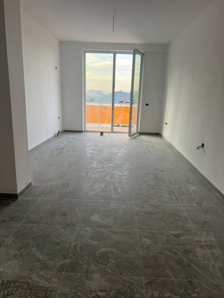 Tirane, shitet apartament 2+1 , 105 m² 136.000 € (Astir)