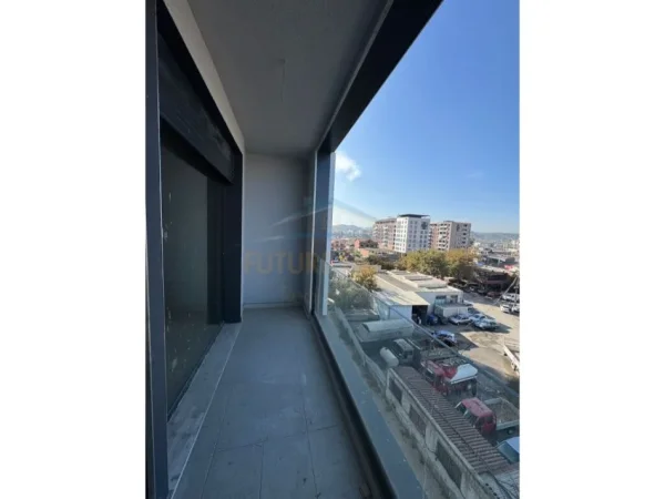 Tirane, shitet apartament 2+1+2+post parkimi Kati 4, 118 m² 158.000 € (Akses Tirana)